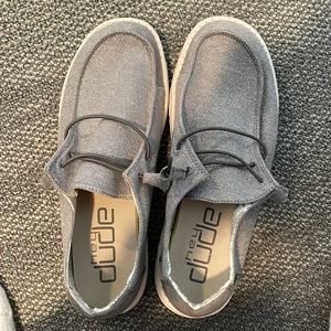 Grey sparkly hey dudes